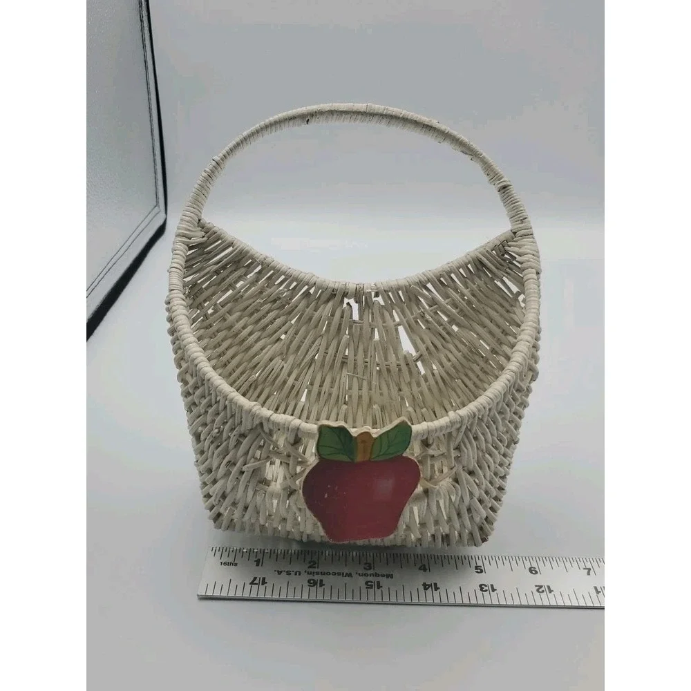 Vintage‎ White Wicker Wall Or Standing Basket Organizer Fruit Mail Holder Rustic